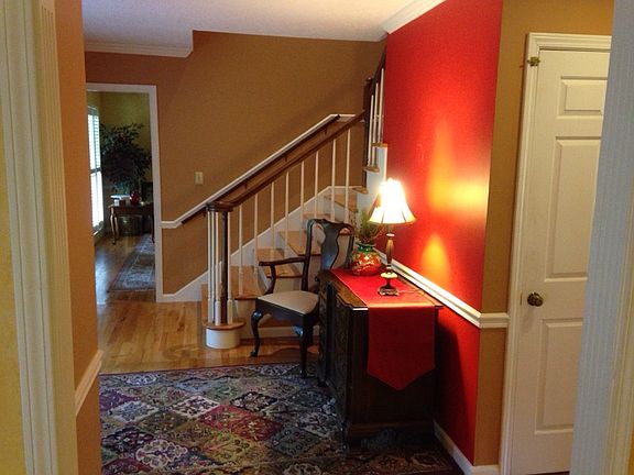 Side view of entryway