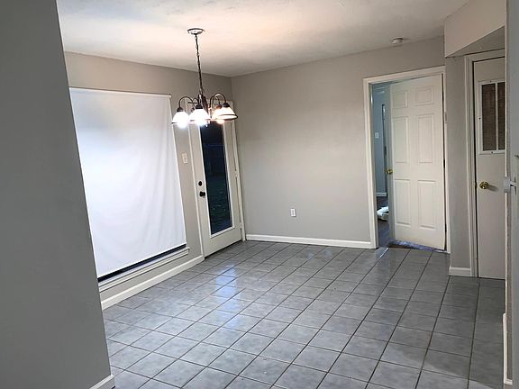 2nd image of 3262 King Bradford Dr