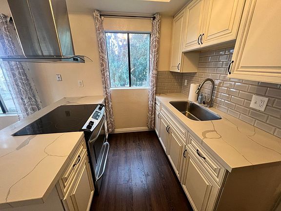 4th image of 2157 Arnold Way Unit 121