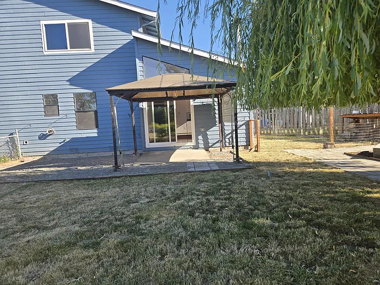801 S 22nd Pl #A — Photo 12
