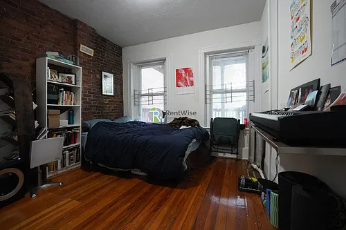 83 Brighton Ave Photo 1