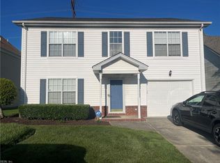 2219 Holly Berry Ln, Chesapeake, VA 23325