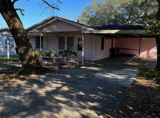 706 Wattigny St, Jeanerette, LA 70544