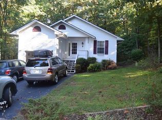 3 Rosemary Trl, Flat Rock, NC 28731