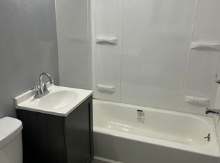 975 Darling St, Flint, MI 48532