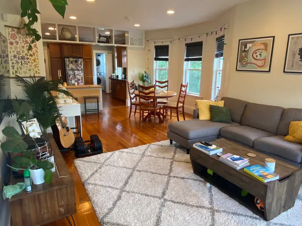 30 School St #3, Somerville, MA 02143