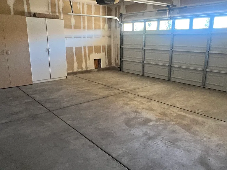 1205 Shadow Glen Ln — Photo 10