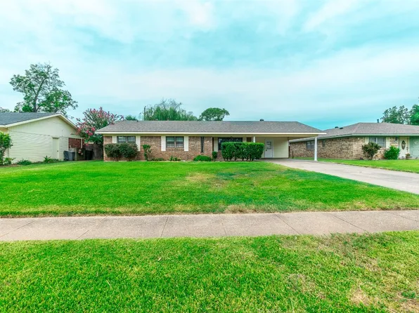 2013 Bey St, Bossier City, LA 71112