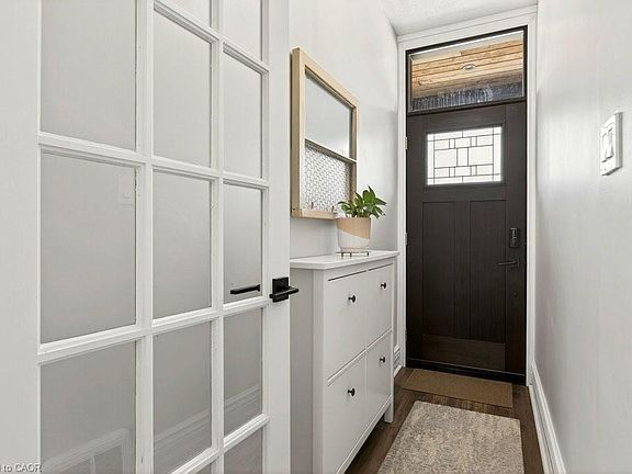 3rd image of 13 Richmond St
