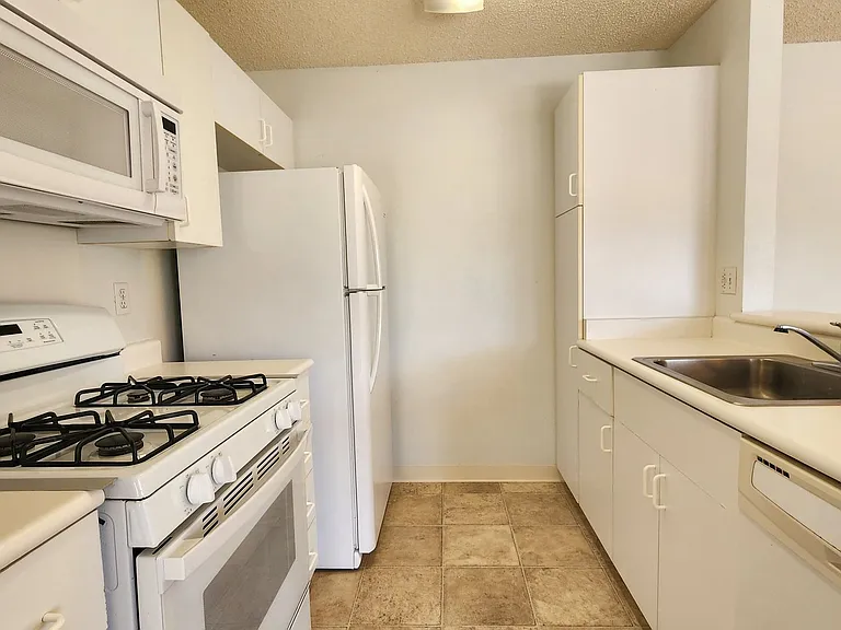 91-225 Hanapouli Cir #33A — Photo 8