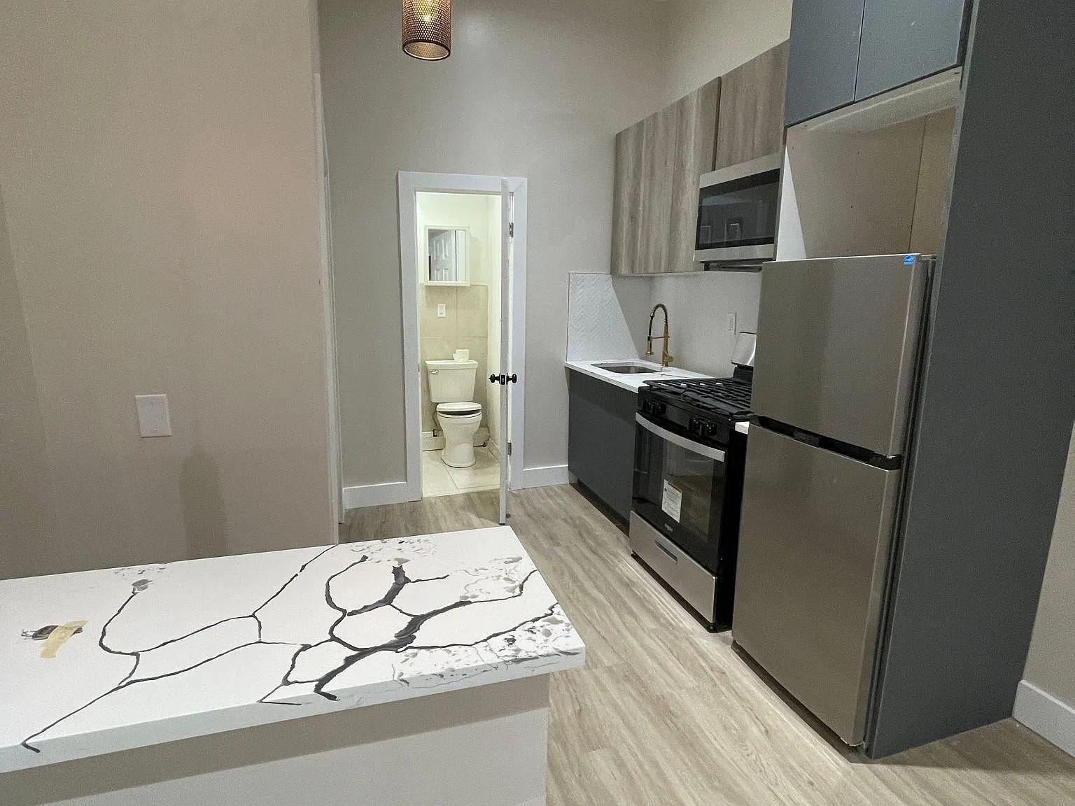 Studio, 500 sqft, $1,850 — Photo 2