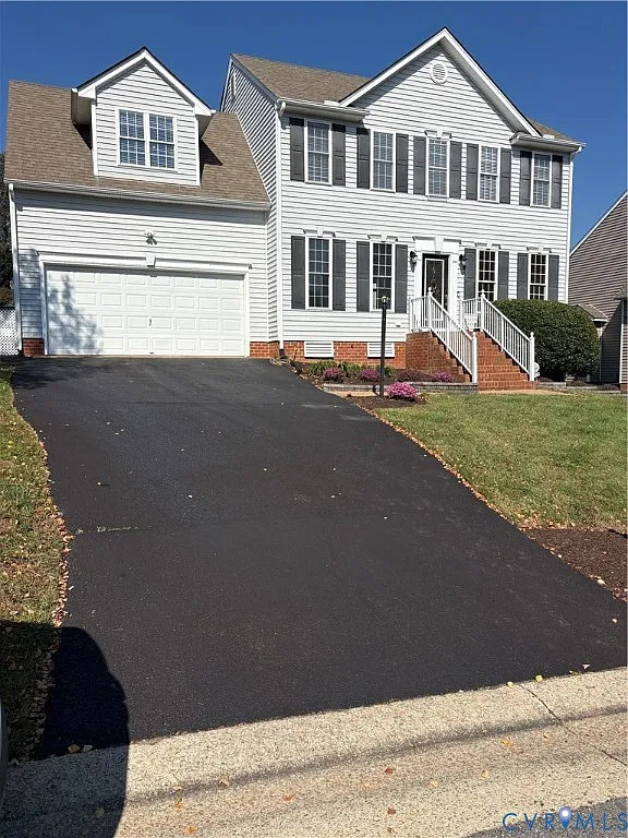 4 bed, 2.5 bath, 2192 sqft, $2,695 — Photo 2