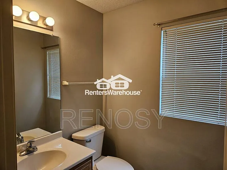 1400 S 52nd St #60 — Photo 14