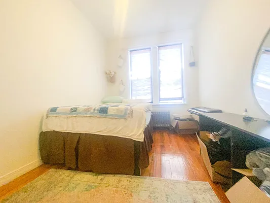 Rented by RealTegrity NY LLC | media 10