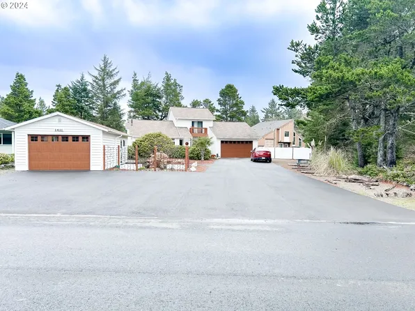 1411 314th Pl, Ocean Park, WA 98640