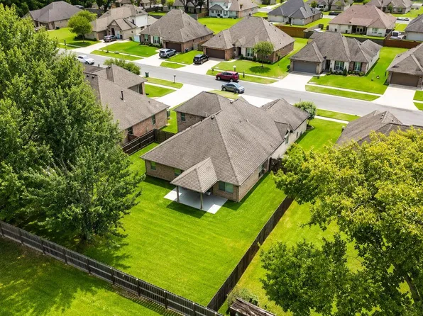 6707 Royal Oaks Ct, Zachary, LA 70791