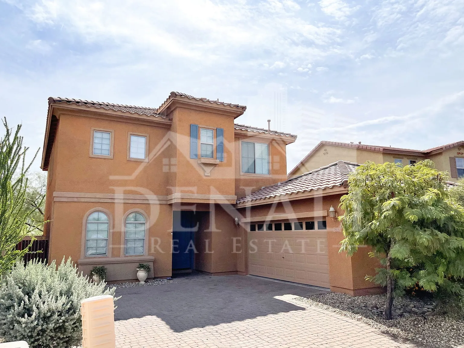 4 bed, 2.5 bath, 2211 sqft, $2,695 — Photo 1