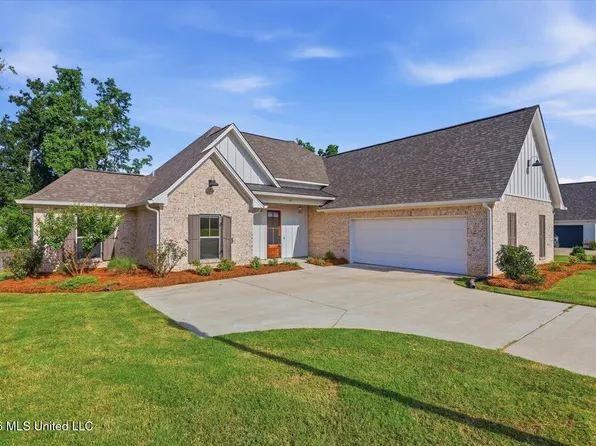 103 Ashby Ridge Dr, Canton, MS 39046