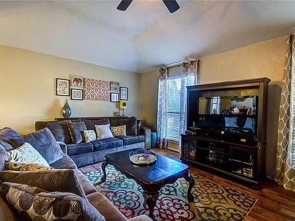 4th image of 2600 El Paso Way
