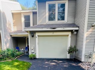 17 Generals Way, Halfmoon, NY 12065