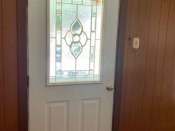 2nd image of 655 Glenwood Ave