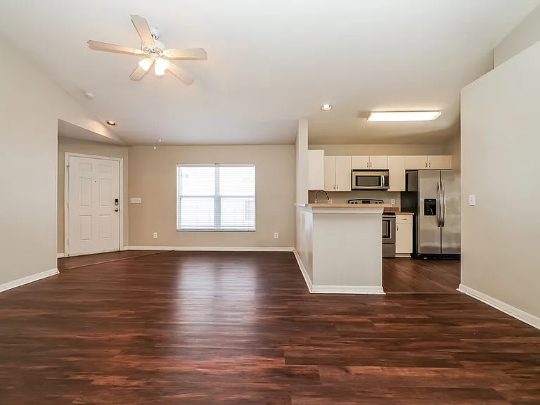 10523 Lakeside Vista Dr — Photo 4