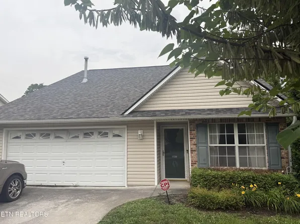 1726 Wood Song Ln, Knoxville, TN 37914