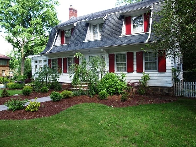 1st image of 384 N Arlington Ave