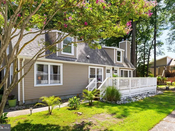 407 142nd St, Ocean City, MD 21842