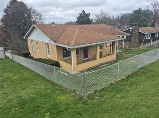 1105 Bennett Ave, Jeannette, PA 15644