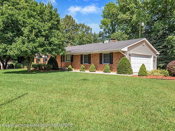 4th image of 5897 Grand River Dr