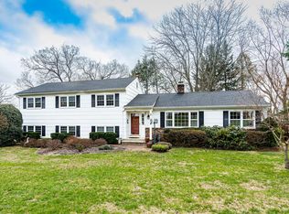 3 Sugar Maple Dr, Red Bank, NJ 07701