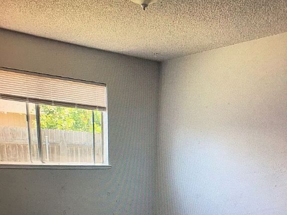 4th image of 2626 Burlington Pl