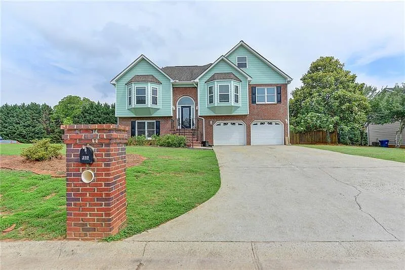 322 Ryan Dr photo 1