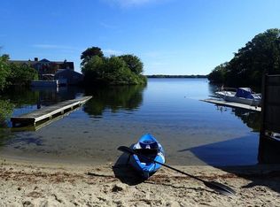 20 Thread Needle Ln, Centerville, MA 02632