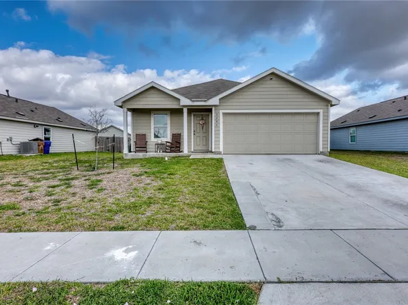 3205 Wrangler St, Robstown, TX 78380