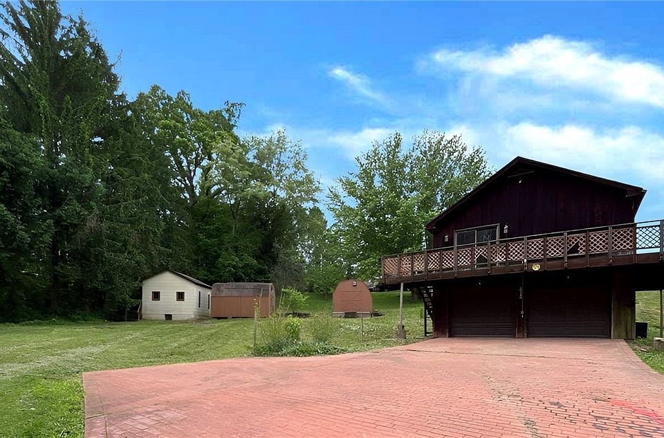 1st image of 414 Whiteman Hill Rd