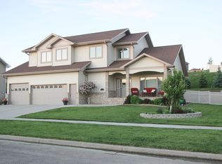 3305 Daytona Dr, Bismarck, ND 58503