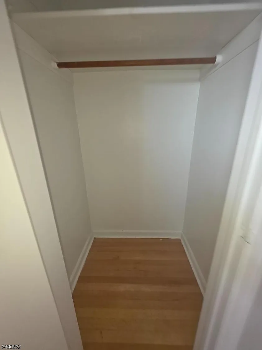 2 bed, 1.0 bath, 700 sqft, $2,200 — Photo 4