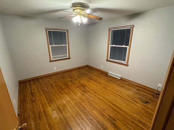 5th image of 1416 Hawthorne Dr