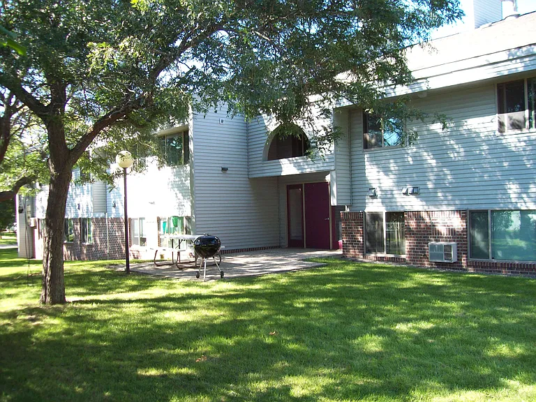 1820 Becker Ave SE — Photo 18