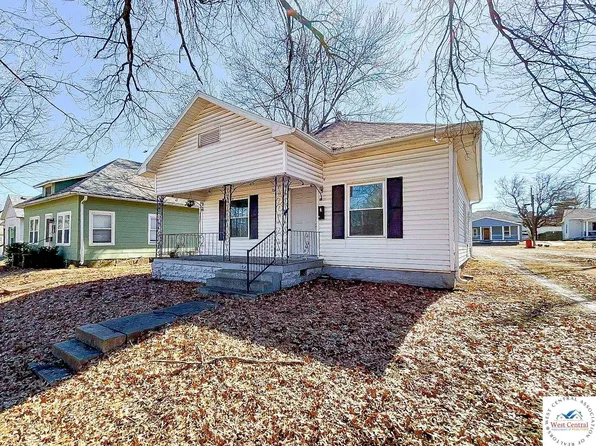 648 E 11th St, Sedalia, MO 65301