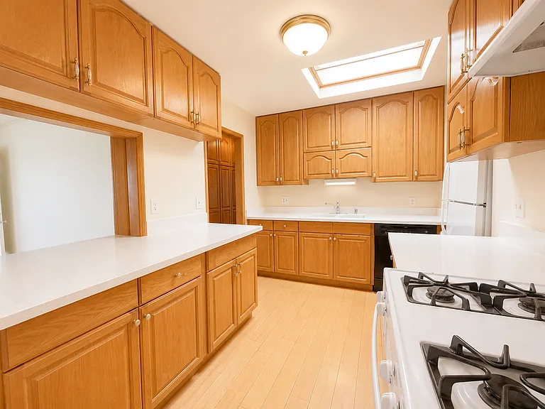 508 N Vermont Ave — Photo 7