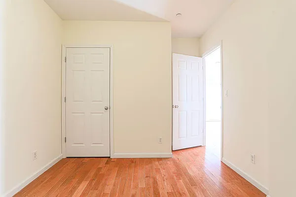 Rented by ERNY LLC | media 18