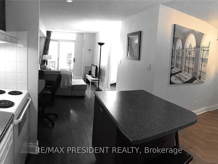 3880 Duke Of York Blvd #608 — Photo 2
