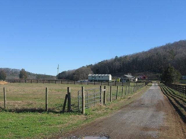 2nd image of 6858 Cave Spring Rd SW