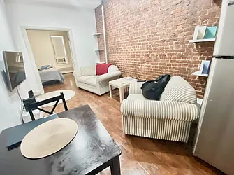 Rented by Papp Realty