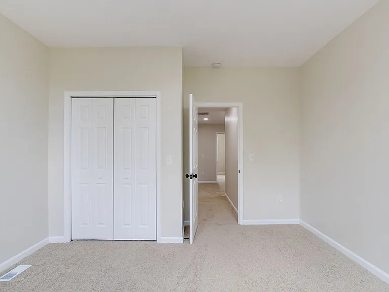 2702 Beryl Ave — Photo 10