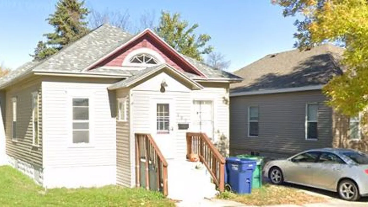 2 bed 1 bath House — Photo 2