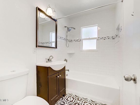 2nd image of 1236 Elsinor Ave #1236